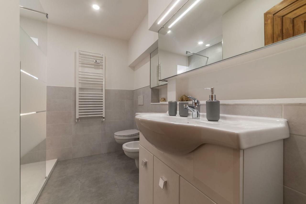 Montecitorio Lovely Apartment Rome Bagian luar foto